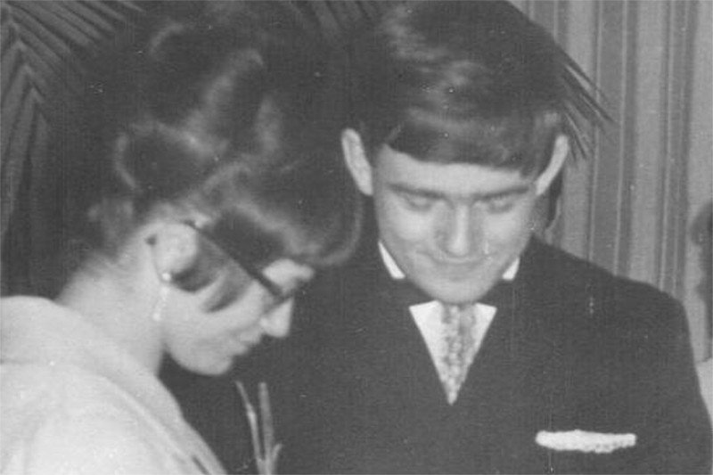 Były premier Leszek Miller obchodził wraz z żoną 50-lecie małżeństwa.