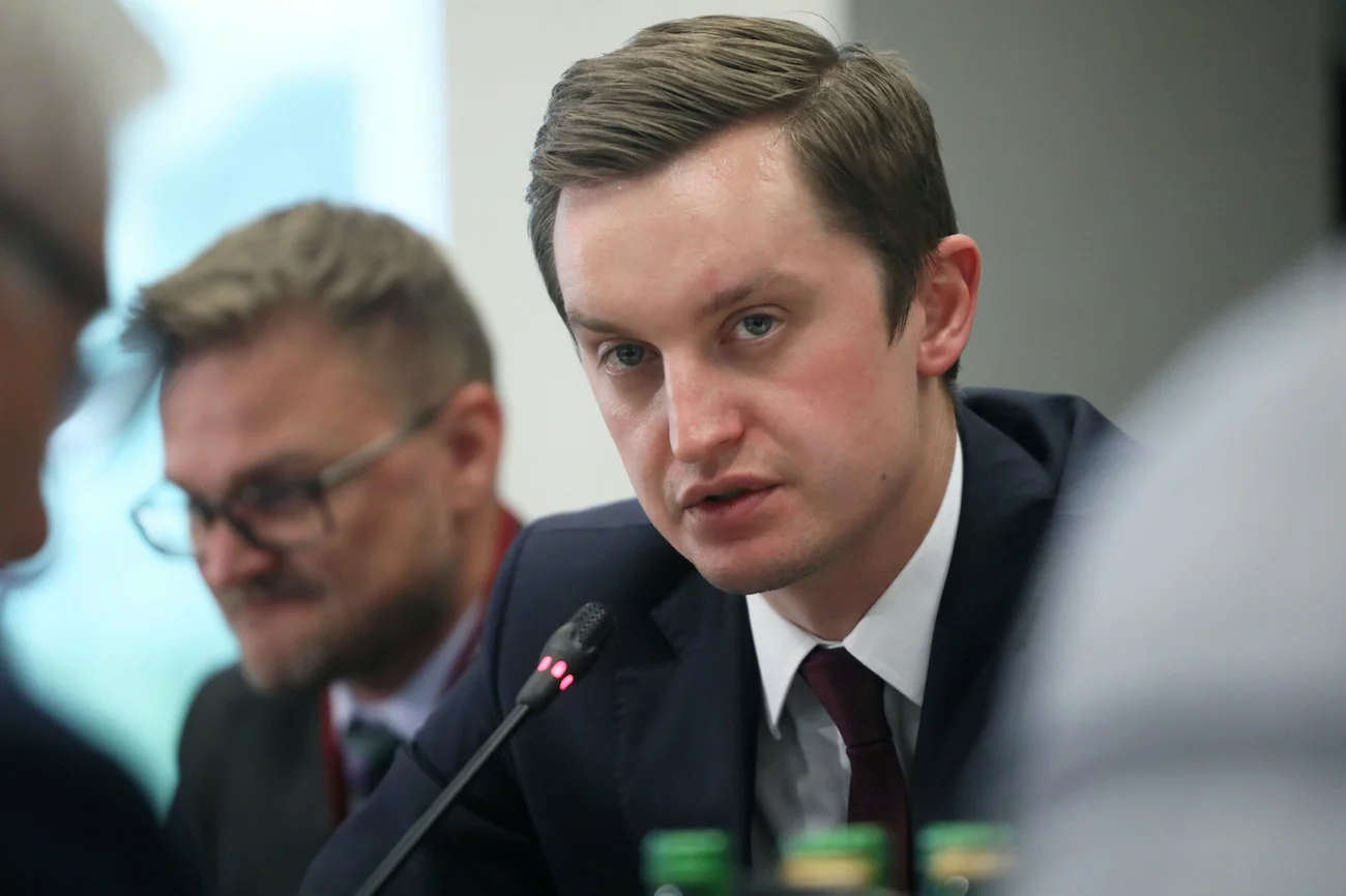 Sebastian Kaleta, wiceminister sprawiedliwości w rządzie Zjednoczonej Prawicy. Sebastian Kaleta, wiceminister sprawiedliwości w rządzie Zjednoczonej Prawicy.