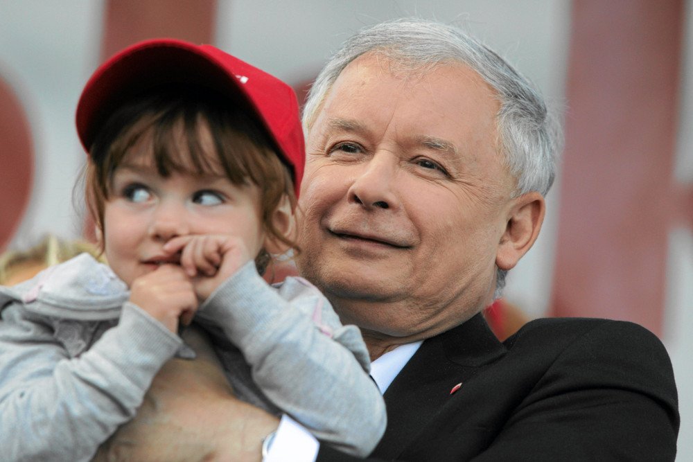 W programie wyborczym PiS w 2005 roku znajdziemy postulat, który mówi o tym, że dzieci powinny zaczynać edukację szkolną w wieku 6 lat.