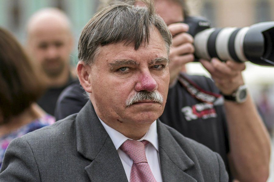 Andrzej Wilkosz to jeden z barwnych polityków. Został wyrzucony z PiS przez - jak twierdzi - częsty udział w patriotycznych uroczystościach.