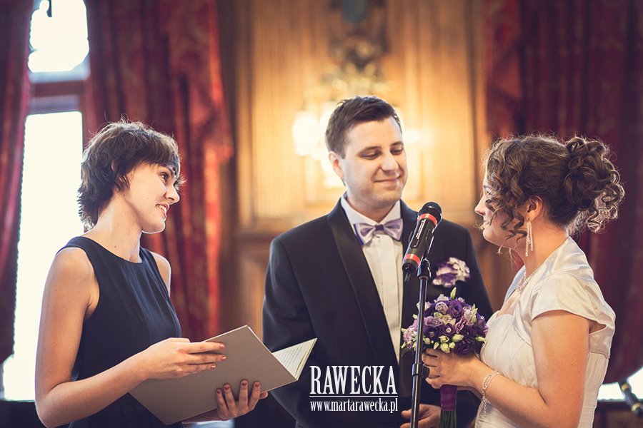 Uroczystości humanistyczne na równi z wyznaniowym? To nie tylko śluby, ale także pogrzeby, nadanie imion oraz 18-stki