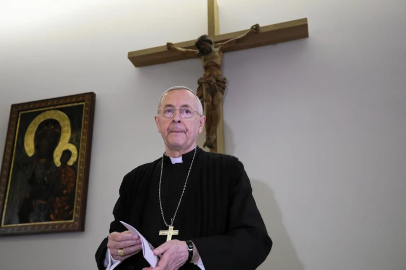 Poznań: ksiądz wydalony z kapłaństwa za pedofilię znalazł pracę w kurii, na której czele stoi abp Stanisław Gądecki.
