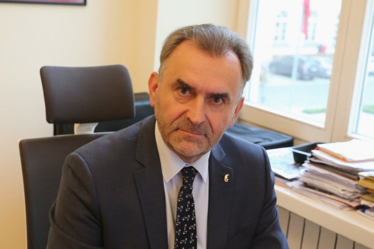 Karpiński może zostać europosłem. Obecnie przebywa w areszcie.