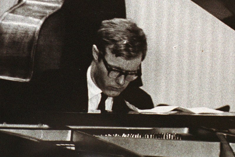 Krzysztof Trzciński-Komeda zmarł 23 kwietnia 1969 r. w szpitalu przy ul. Oczki w Warszawie.