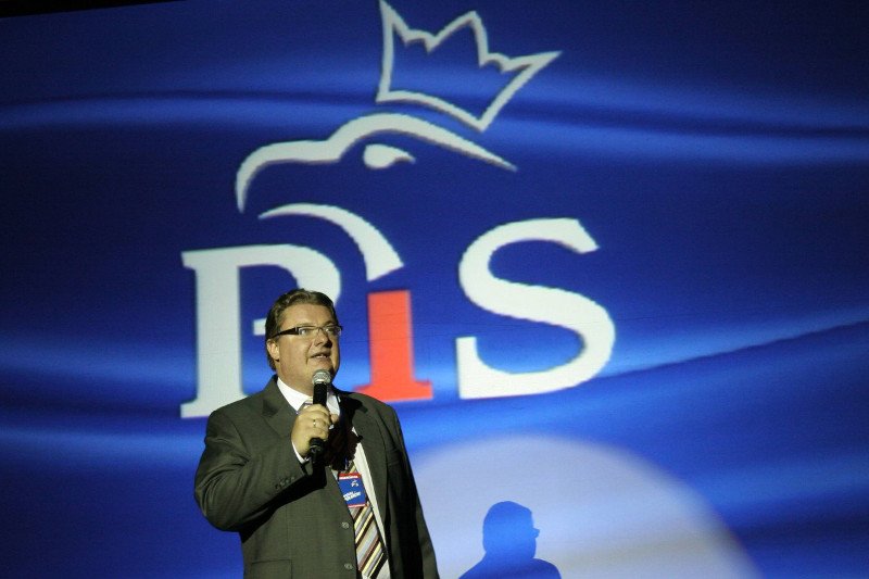 Michał Kamiński - dawniej polityk PiS - dziś nowym sekretarzem stanu w kancelarii premier Ewy Kopacz.