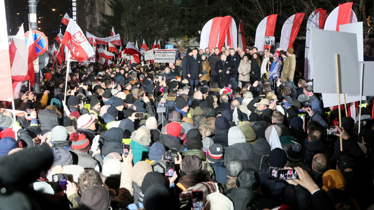 Incydent na marszu Kaczyńskiego. Apelowano puszczenie karetki.
