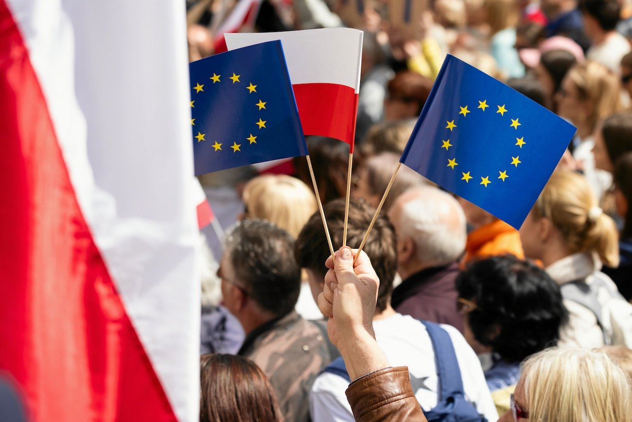 Он тот, кому поляки доверяют больше всего. Нетрадиционный лидер появился в опросе