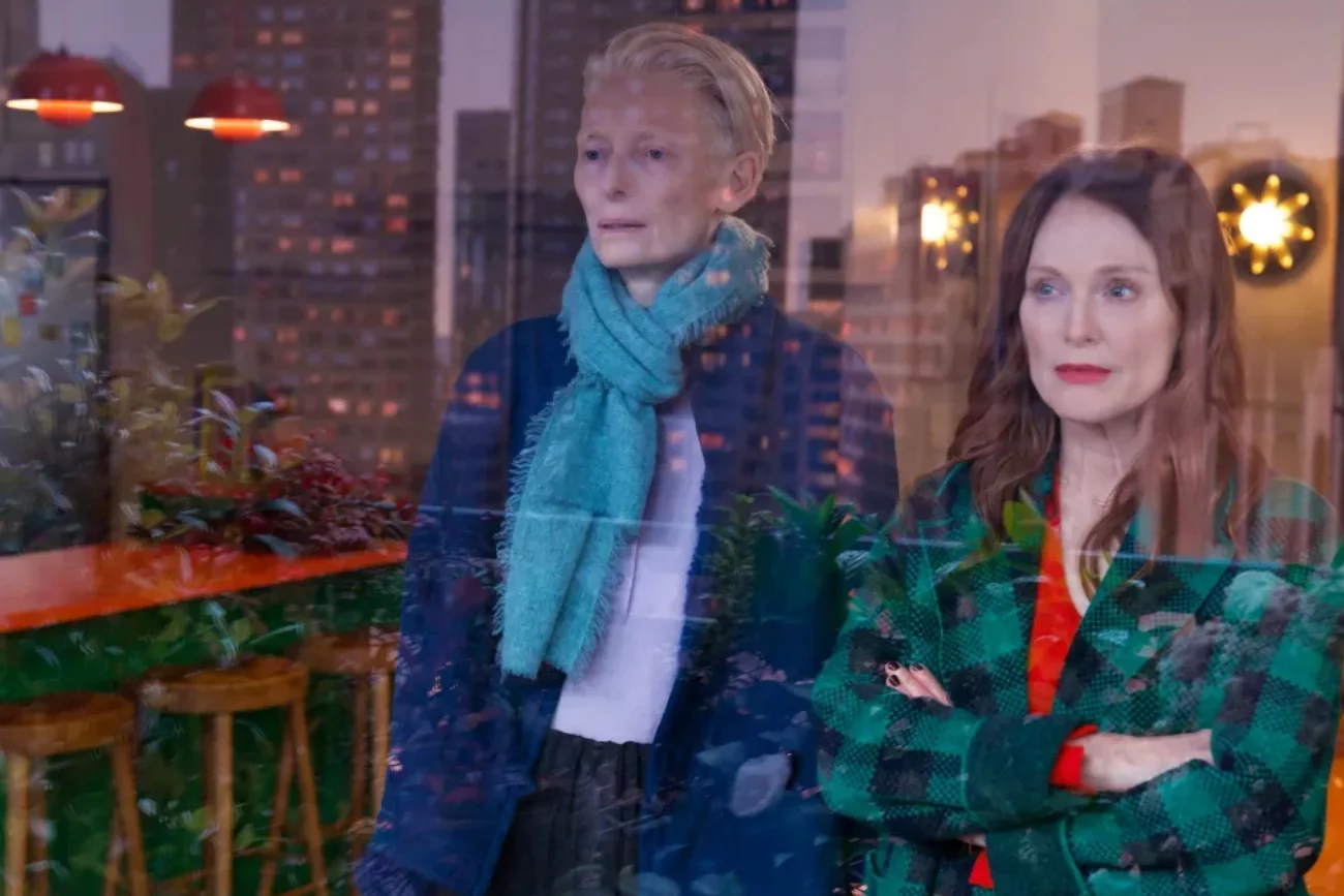 Tilda Swinton i Julianne Moore w filmie "W pokoju obok"