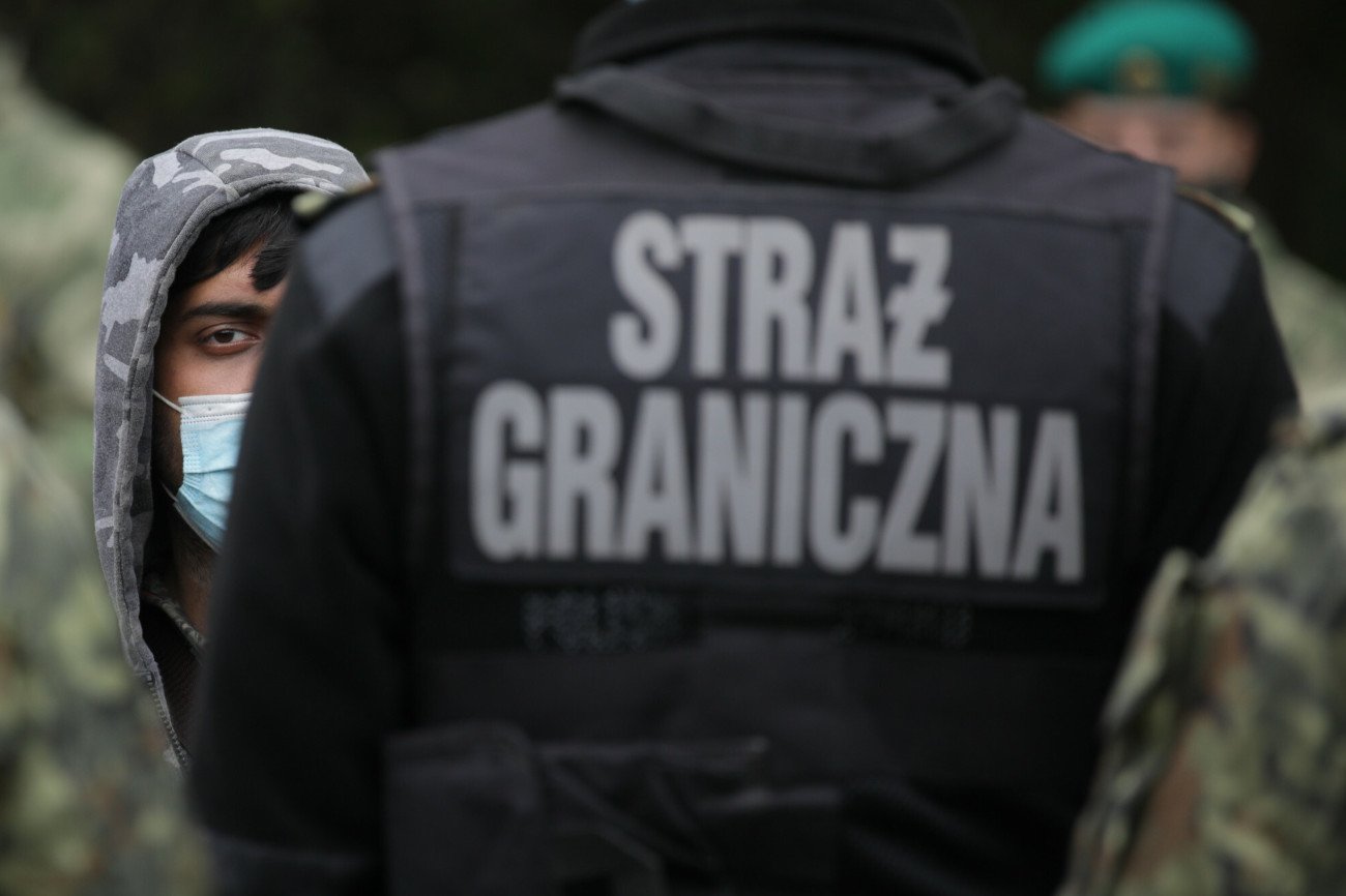 MSWiA złoży zawiadomienie ws. wpisów mec. Piotra Barczaka o dowódcach straży granicznej.