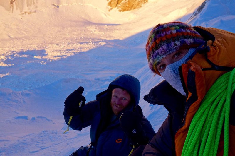 Tomek i Elisabeth weszli na szczyt Nanga Parbat – brzmi ostatni wpis na profilu FB Czapkinsa. Jak to udowodnić? – pyta wielu internautów.