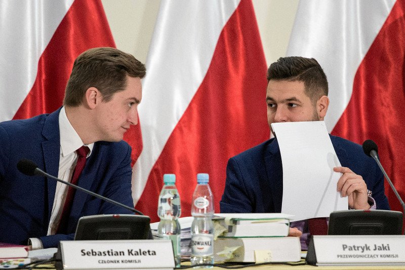 Patryk Jaki weźmie się za Olejnik i Jaruzelską? Jak pisze "SE", chodzi o kamienicę blisko rządowych budynków, w której obie panie posiadają apartamenty.