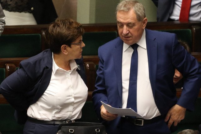 Minister Henryk Kowalczyk w ekipie "dobrej zmiany" odpowiada za gospodarkę.