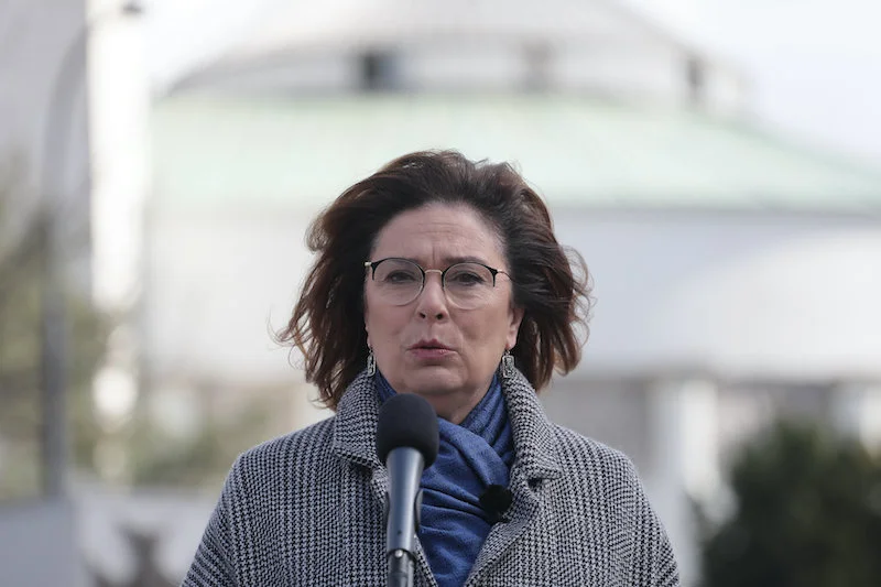 Małgorzata Kidawa-Błońska odpowiada na uderzający w nią baner PSL.