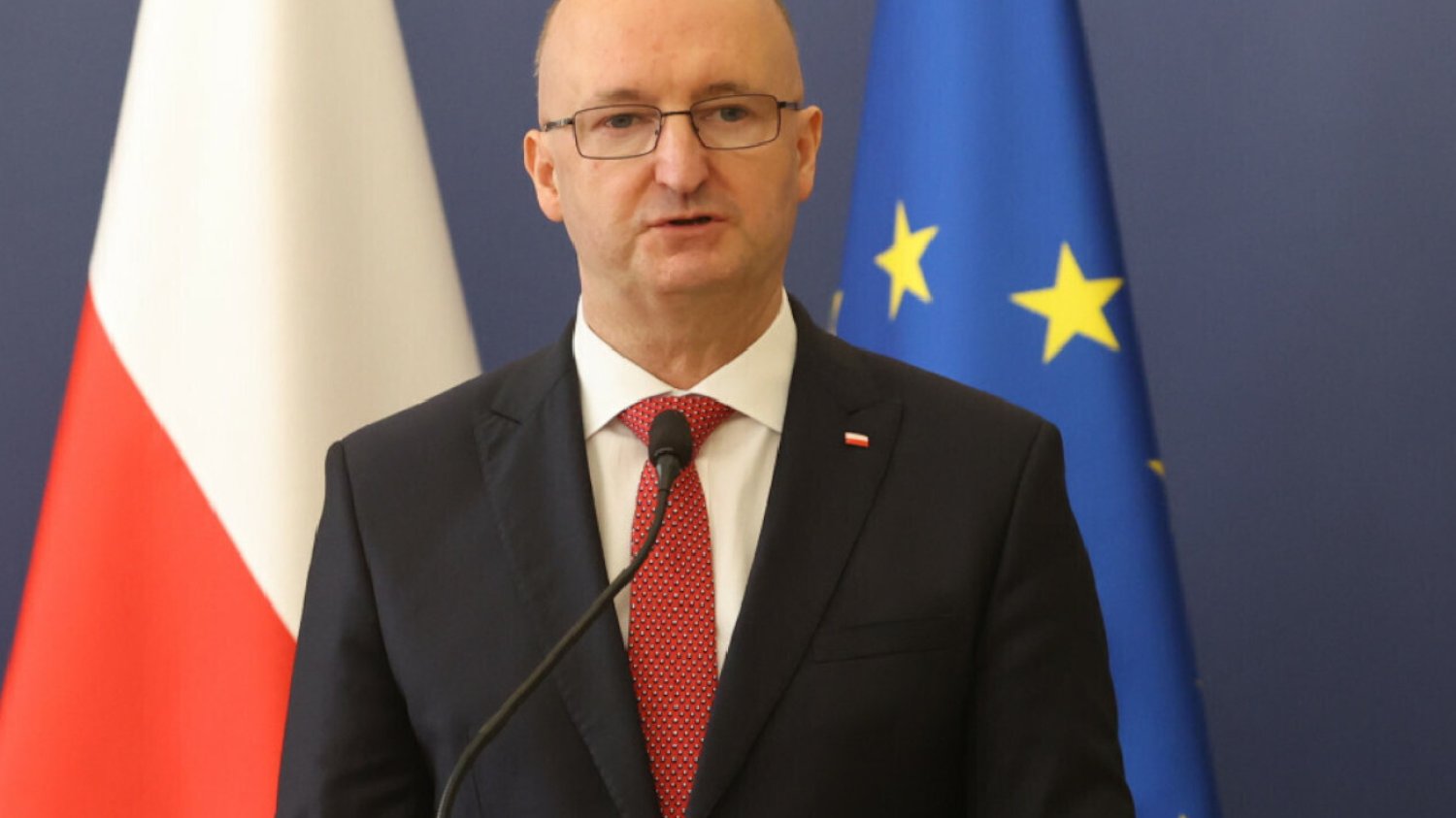 Piotr Wawrzyk w szpitalu. Nowe fakty o hospitalizacji polityka PiS.