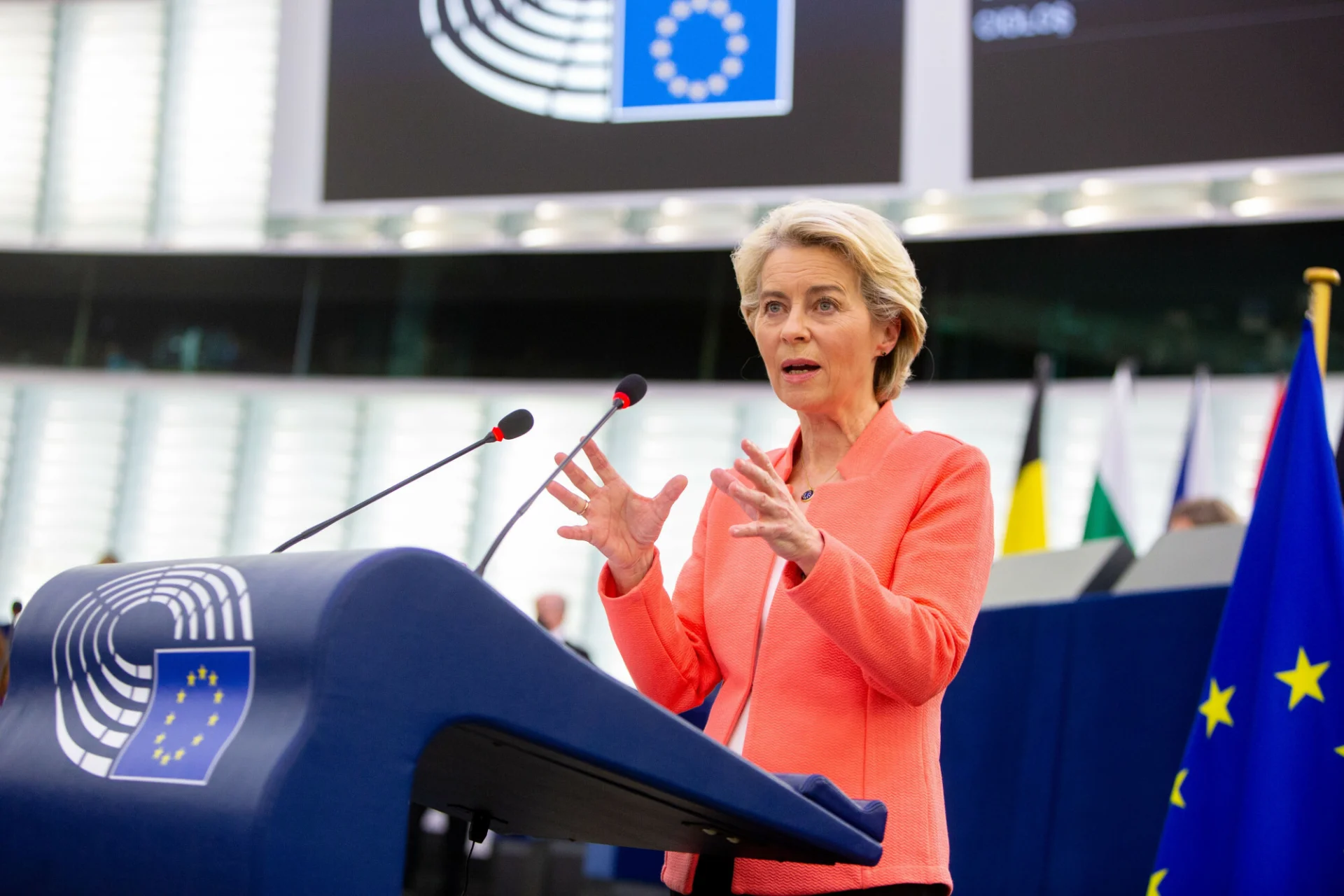 Przewodnicząca KE podkreśla, że UE powinna mieć swoje siły wojskowe.