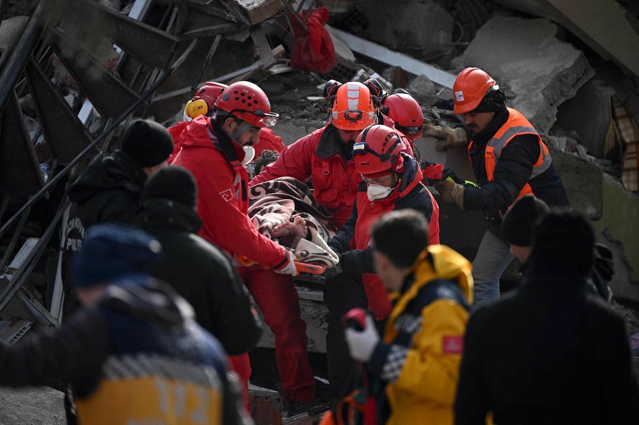 Dramatycznie rośnie liczba ofiar w Turcji i Syrii. Polscy strażacy uratowali 4-osobową rodzinę