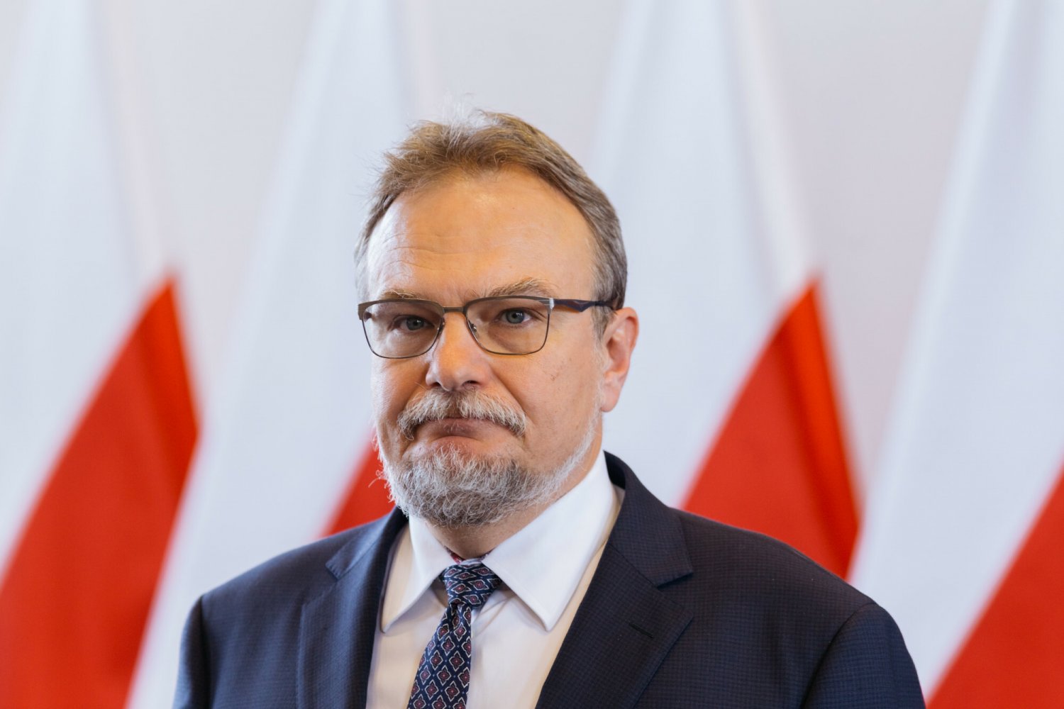 Brazylijskie media donosiły o tym, że polski ambasador miał wepchnąć się bez kolejki na test na obecność COVID.
