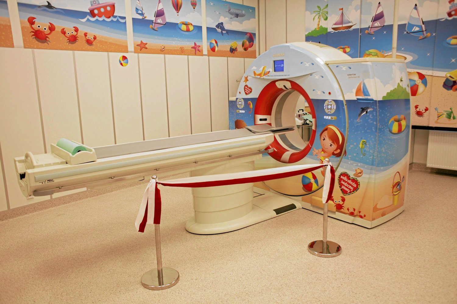 Tomograf przekazany Wojewódzkiemu Szpitalowi Dziecięcemu w Krakowie