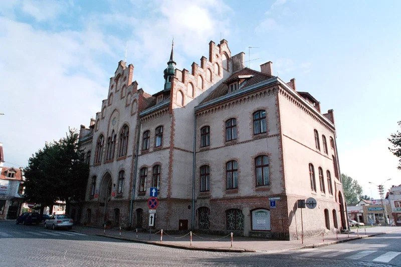 Burmistrz Pisza jest tak przerażony długami gminy, że nie przyszedł na zaprzysiężenie. Dwa razy
