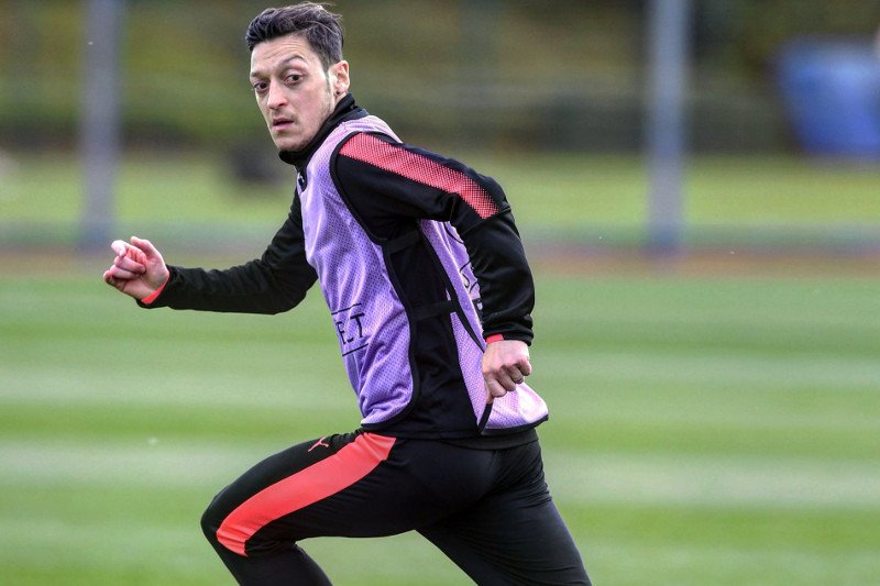 Mesut Oezil zrezygnował z gry w reprezentacji Niemiec.