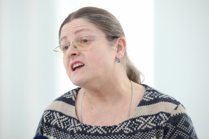 Pawłowicz przeprasza Tuska za skandaliczny komentarz. "Uznałam żartobliwe pytanie za nieistotne"