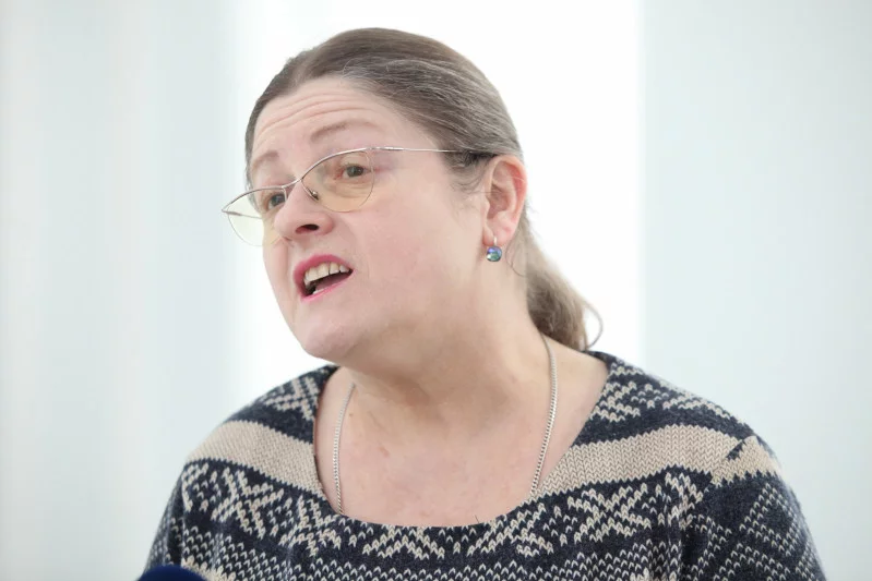 Pawłowicz przeprasza Tuska za skandaliczny komentarz. "Uznałam żartobliwe pytanie za nieistotne"