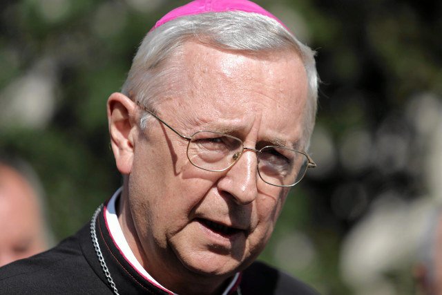 Abp Stanisław Gądecki poprosił prezydenta Bronisława Komorowskiego o skierowanie ustawy o in vitro do Sejmu lub Trybunału Konstytucyjnego