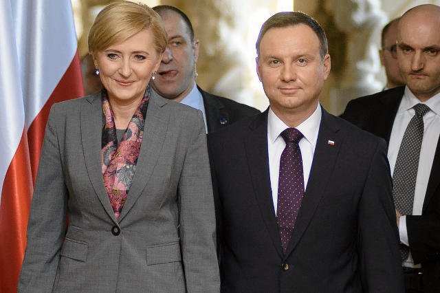 Pierwsza dama nie taka pierwsza? Agata Duda wybiera życie w cieniu.
