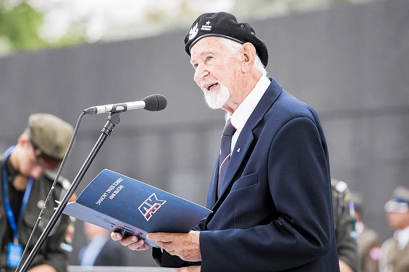 Podczas obchodów 73. rocznicy wybuchu Powstania Warszawskiego prof. Leszek Żukowski w stanowczych słowach zwrócił się do prezydenta Andrzeja Dudy i reszty rządzących.