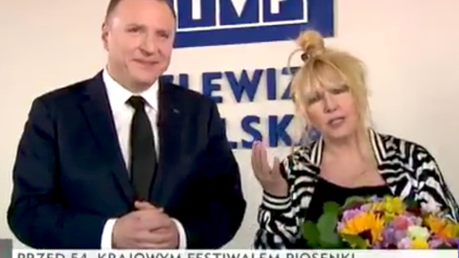 "Przyszłam, żeby zapytać u źródła, czy telewizja cenzuruje". Rodowicz u boku Kurskiego rozśmieszyła internety
