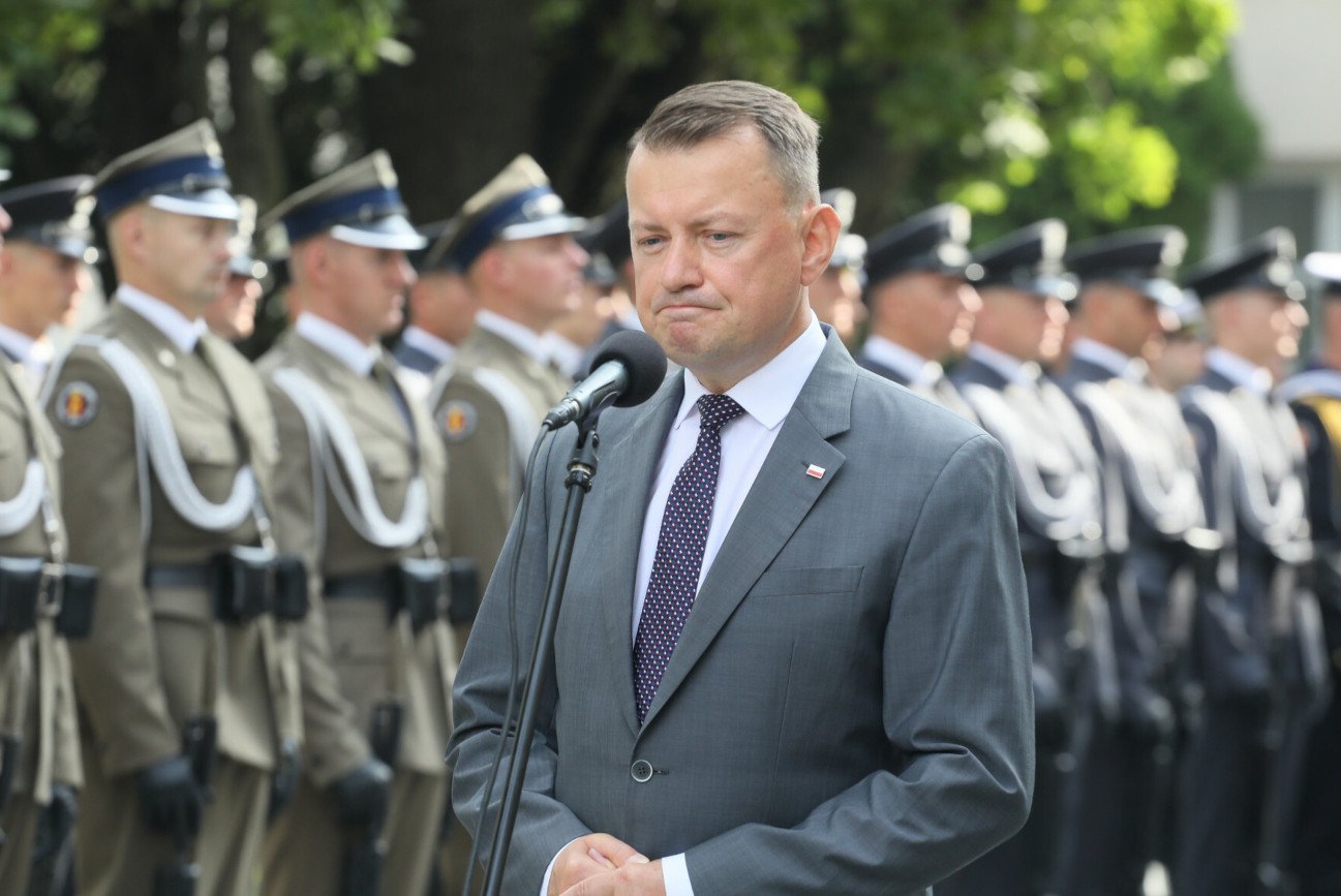 MON zamawia odstawę sprzętu liturgicznego. 300 kompletów mobilnych ołtarzy.