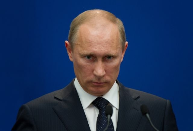 Zabawa Władimira Putina z delfinami przybrała nieoczekiwany obrót.