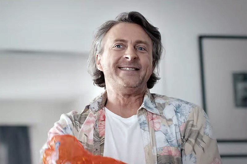 Obecność znanego z reklam PKP Intercity aktora Bartłomieja Morawskiego w spotkaniu z Beatą Szydło wzbudziło w niedzielę wiele emocji.