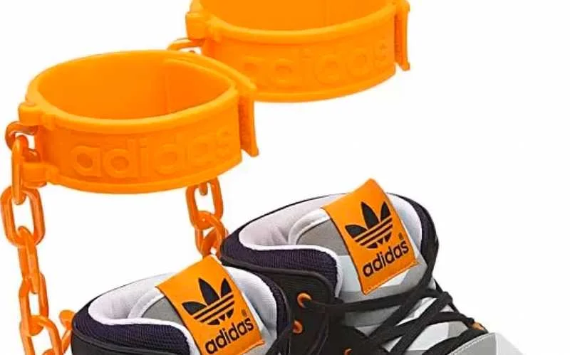 Kontrowersyjne buty Adidasa