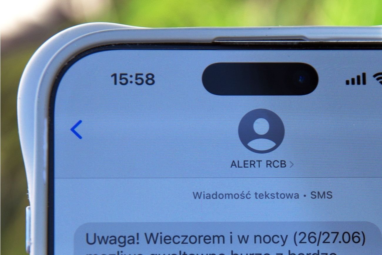 Ludzie nad polskim morzem dostają dziś takie alerty. Treści nie można zbagatelizować