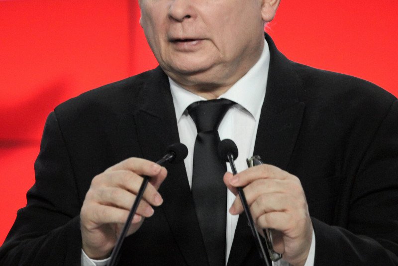 Wszystkie media w rękach Kaczyńskiego? Według "Wyborczej" PiS chce stworzyć największy koncern prasowy w Polsce