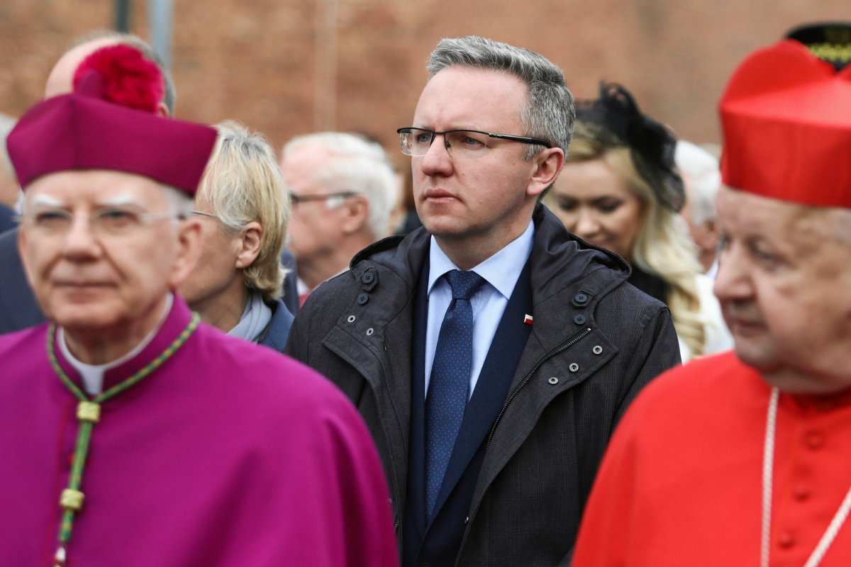 Krzysztof Szczerski w towarzystwie abp. Jędraszewskiego i Dziwisza.