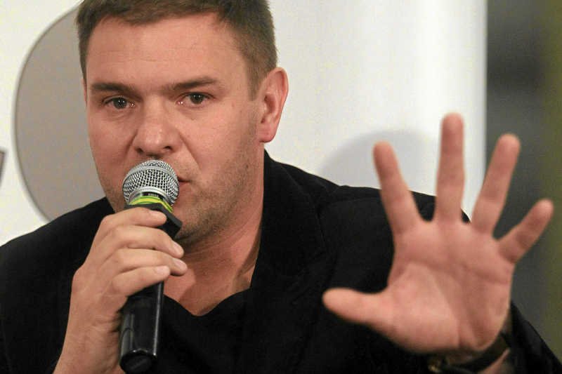 Tomasz Karolak bezprawnie splagiatował piosenki? Tak twierdzi dziennikarz kulturalny Paweł Korsun.