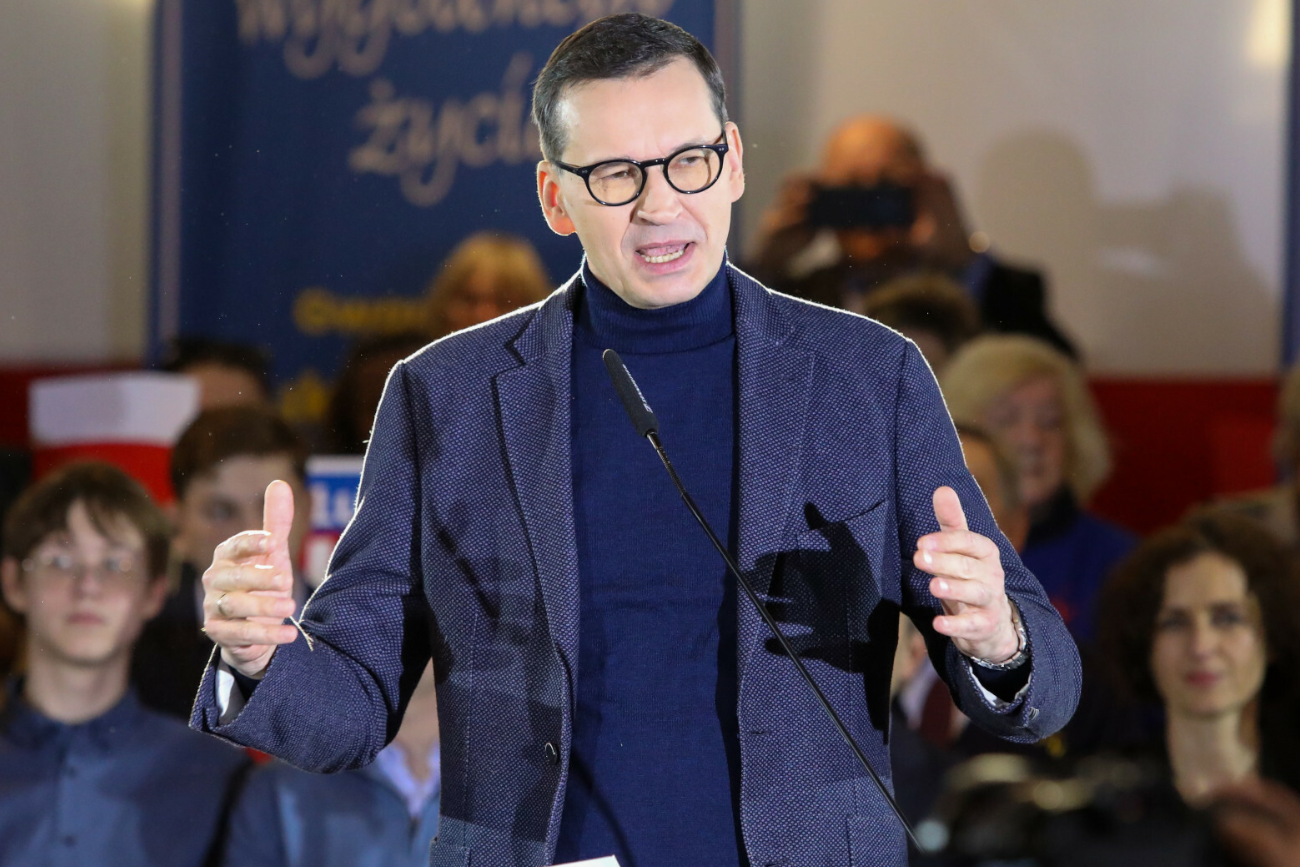 PiS szykuje się na ogromny marsz. Morawiecki liczy na setki tysięcy osób.