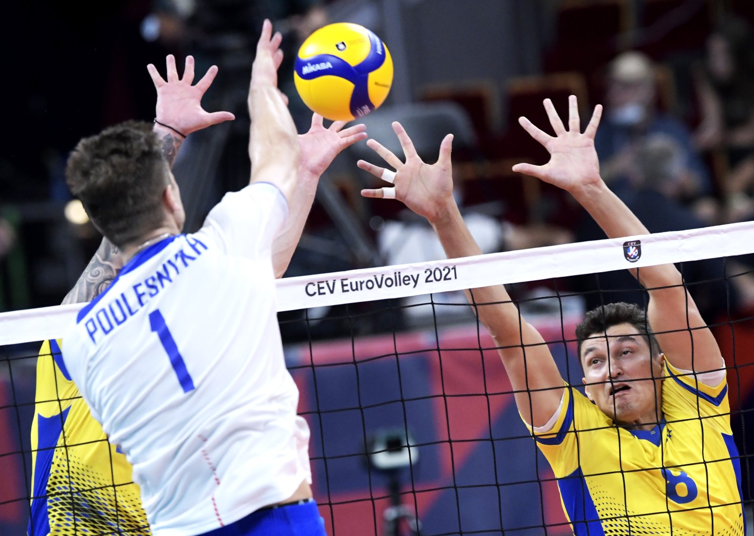 Rosjanie po twardym boju ograli w Ergo Arenie Ukrainę i są w ćwierćfinale ME