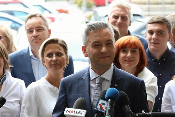 Robert Biedroń opowiedział na pl. Konstytucji w Warszawie o swoim nowym projekcie.