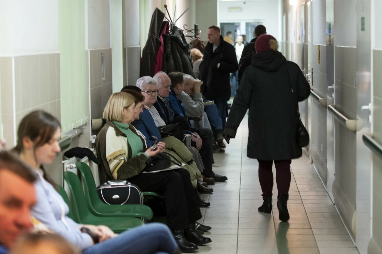 Jak poradzi sobie nowa ekipa rządząca z rosnącymi wydatkami na zdrowie? Szykuje się trudny 2024 r. w zdrowiu.