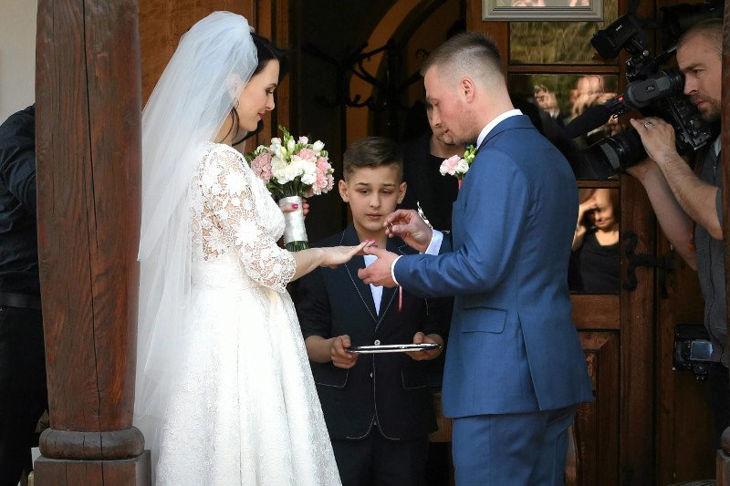 Intercyza przed ślubem? Dzisiaj nikogo to nie dziwi, ale opory mamy po staremu.