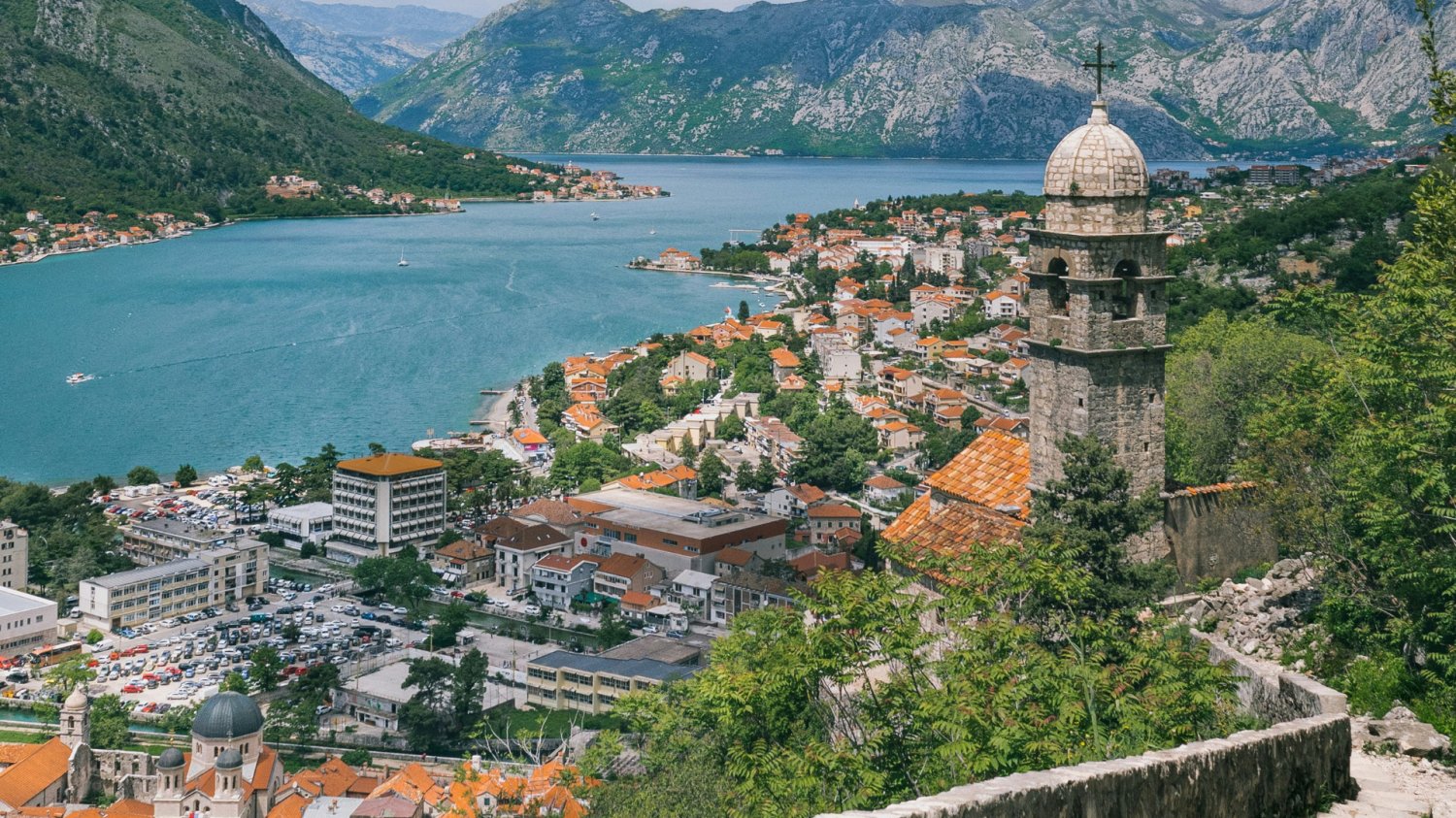 Widok na Stary Kotor w Czarnogórze.