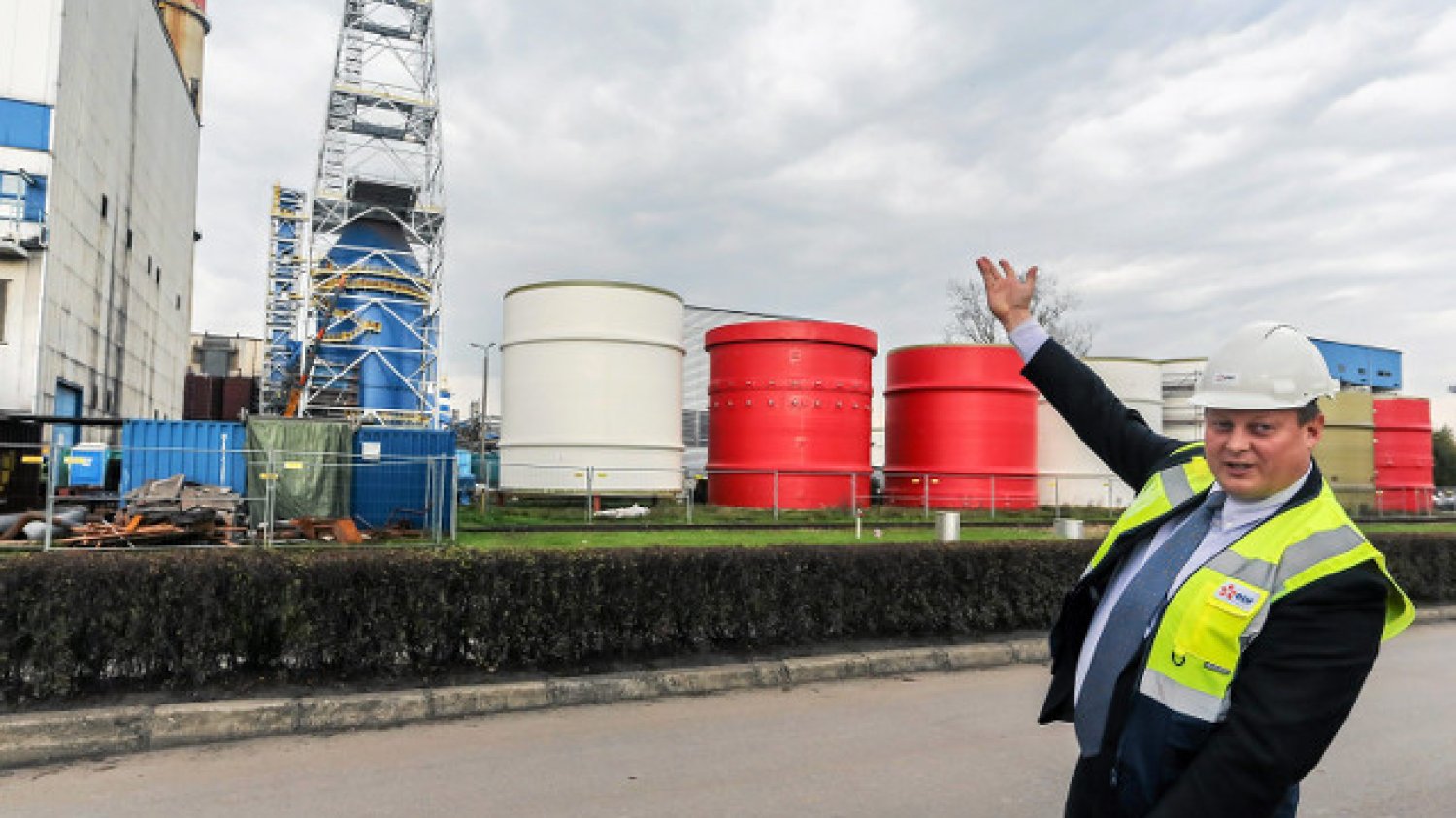 Taki piękny komin EDF stawiał w Krakowie