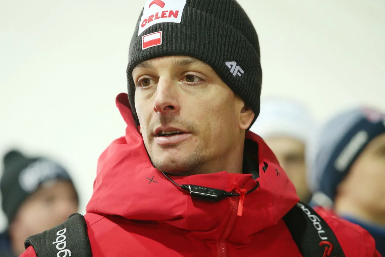Thomas Thurnbichler nie będzie już trenerem polskich skoczków. Wiadomo, kto go zastąpi. Maciej Maciusiak nowym trenerem polskich skoczków. Zastąpi Thurnbichlera.