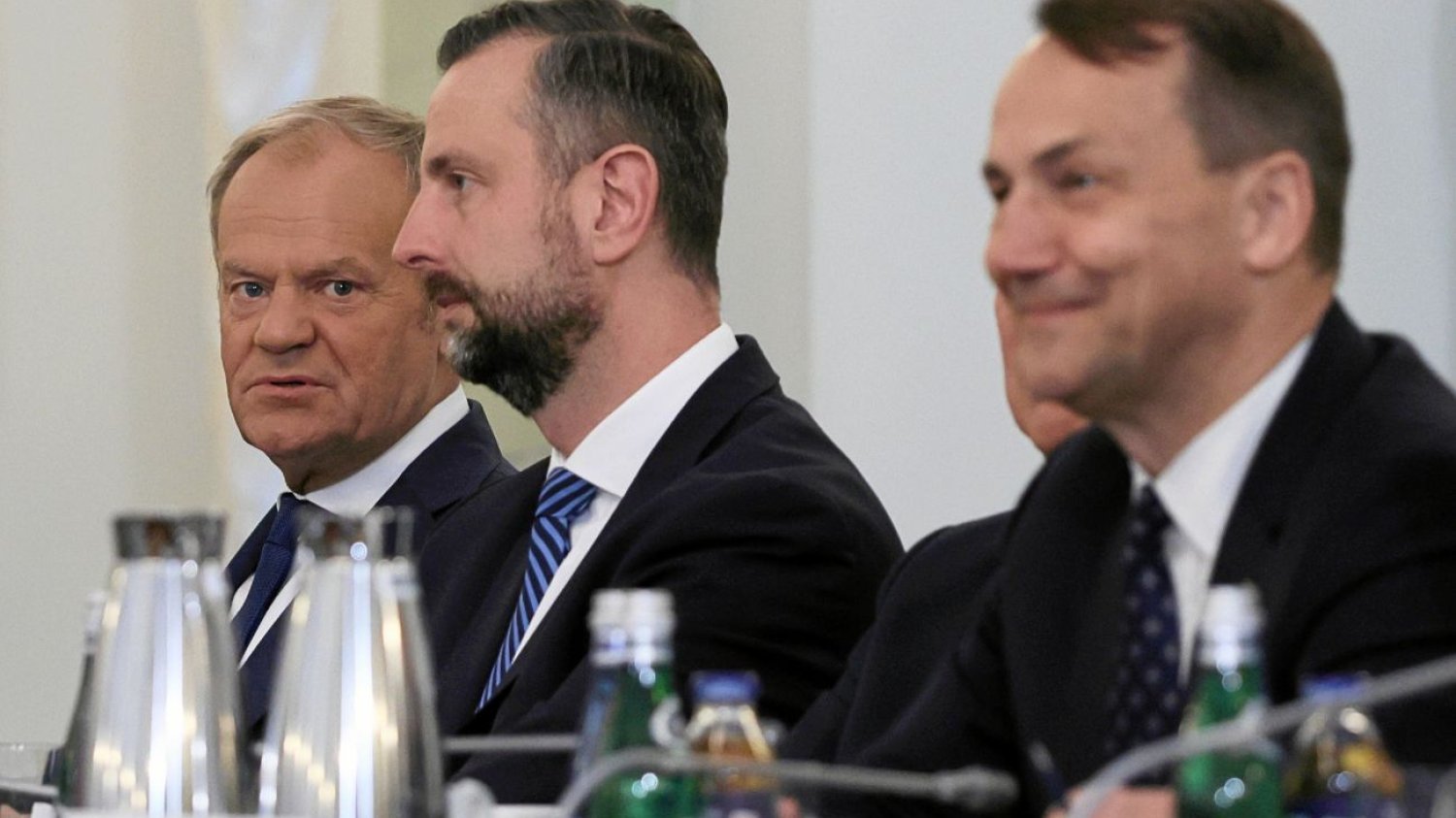 Zaskakujący wynik sondażu. To on mógłby być premierem zamiast Tuska. Sikorski premierem zamiast Tuska? Tak odpowiedzieli Polacy w sondażu.
