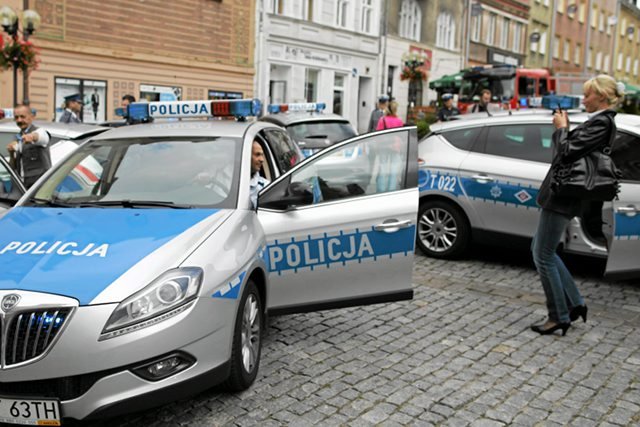 Policjanci są jak celebryci, wszyscy chcą ich nagrać.