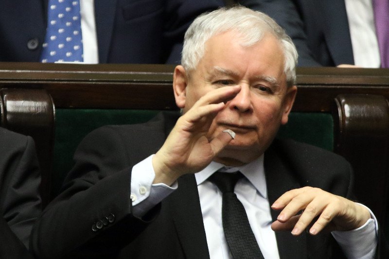 Jarosław Łaskawy, czyli wszystkie grzechy, które wybaczy prezes PiS