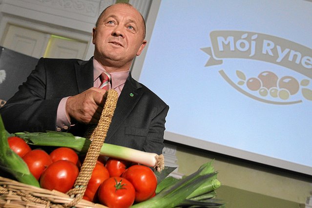 Minister rolnictwa przeprosił za nazwanie rolników "frajerami"